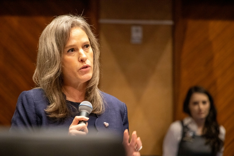 The AZ Senate has repealed the 1864 abortion ban, after 2 Republicans join Dems