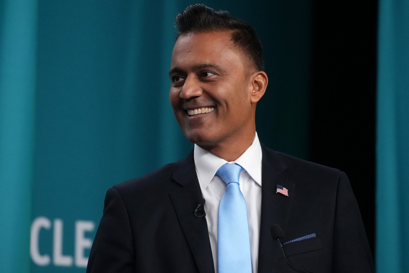 Amish Shah hammers Trump ties as Jay Feely warns of ‘big government socialism’ in CD1