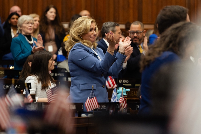 Lamont frames a 2025 agenda, stinting on solutions | News From The States