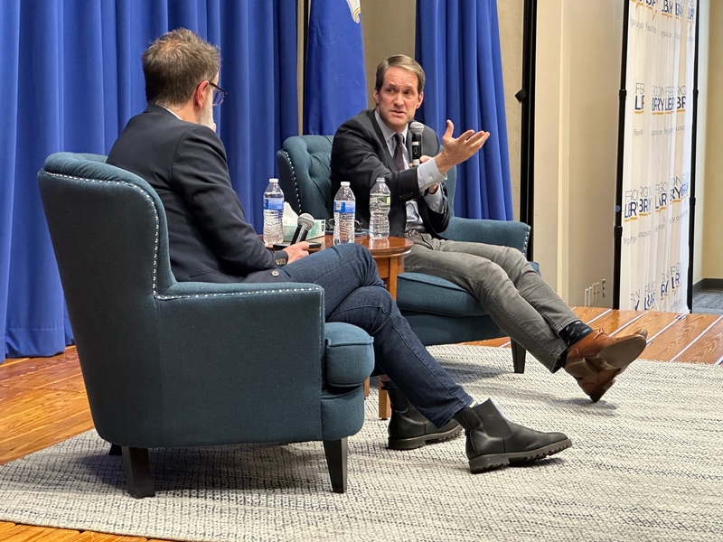 How Jim Himes navigates Congress in ‘unprecedented’ Trump era
