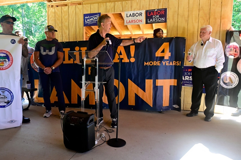 Lamont sticks to a fiscal discipline not always applauded by labor