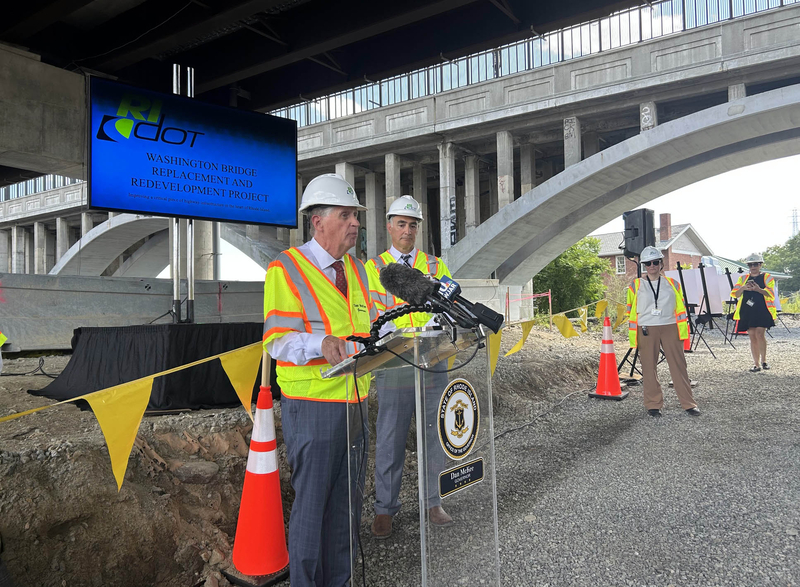 Want to know more about the Washington Bridge rebuild? There’s a video for that.