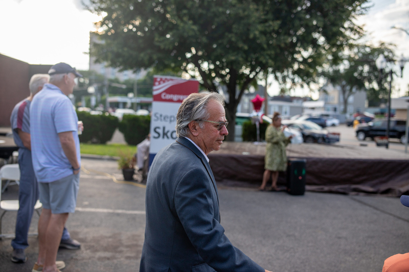 Mellor posts his military service records online in response to GOP rival’s attack