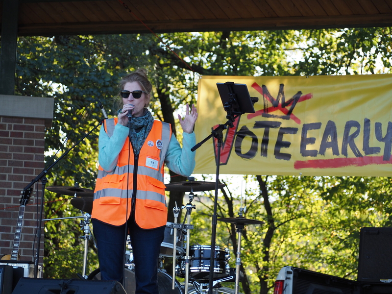 No Kings in Des Moines: Smaller crowd but focused on mobilizing voters