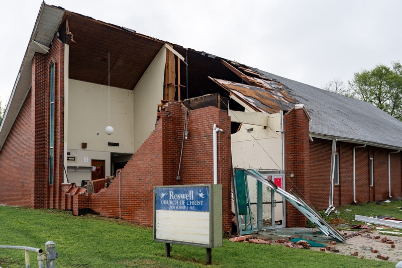 Kansas City groups band together in wake of surprise storm’s severe damage, slow government response