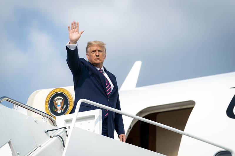 Trump pardons anti-abortion protesters ahead of March for Life rally