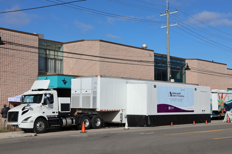 Detroit lawmakers mark Long COVID awareness day by visiting mobile unit screening for lung damage