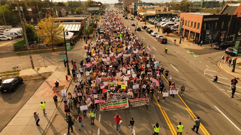 Detroit to Trump: ‘No Troops, No Kings’ — Thousands march for democracy and civil rights