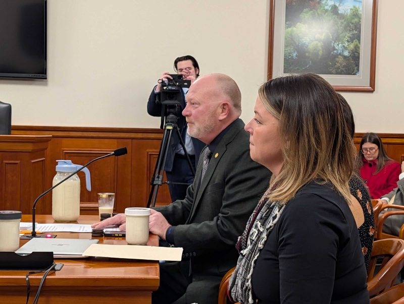 Small farmers push Michigan House committee to back bills legalizing farm-to-consumer raw milk sales