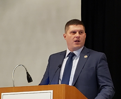 Jake Johnson is collecting receipts — can he collect enough votes against Rep. Brad Finstad?