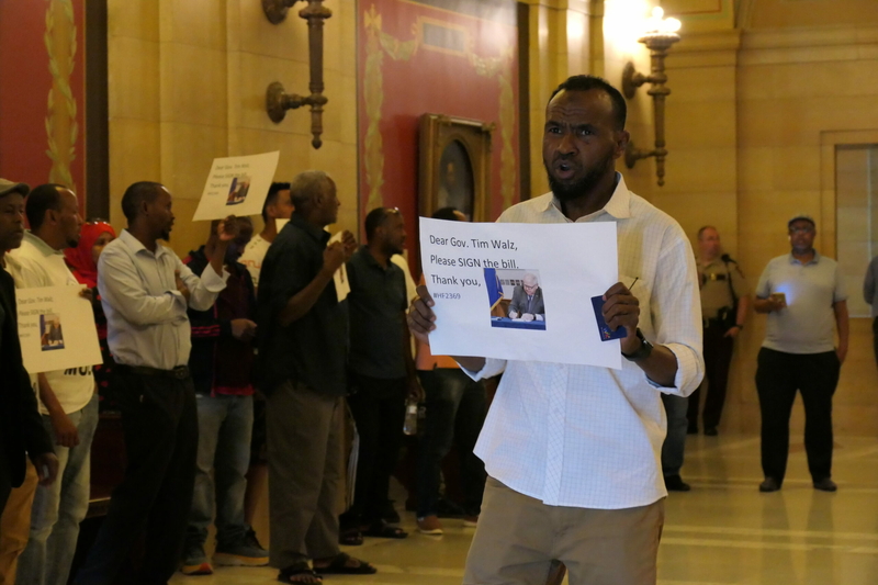 Uber and Lyft drivers remain as divided as lawmakers over minimum pay rates