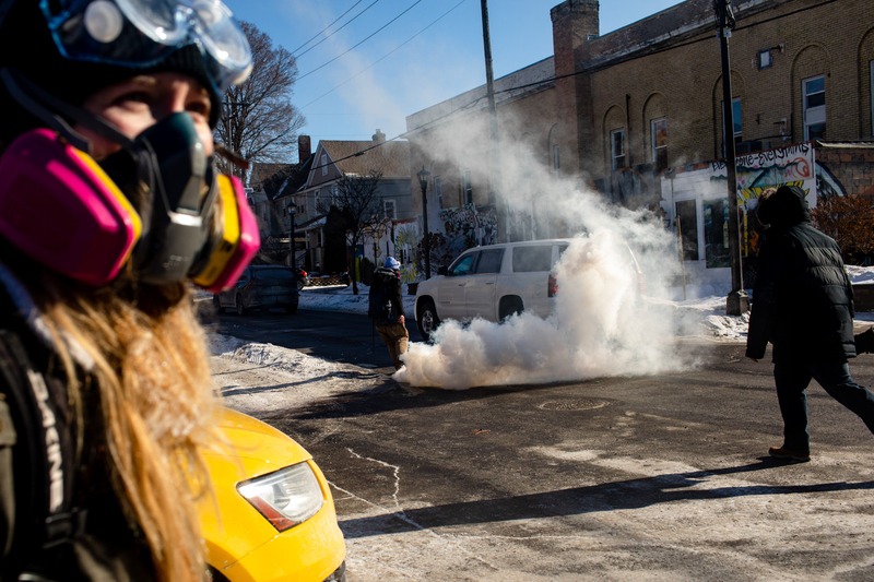 Federal agents shoot and kill man in Minneapolis, rousing more demonstrations