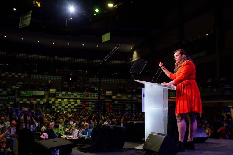 Klobuchar fights off challenge from left, wins DFL convention nod in bid for governor