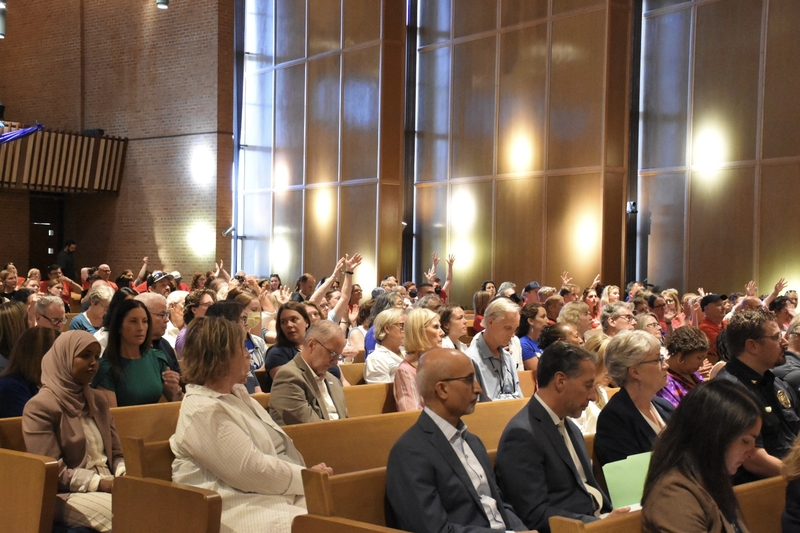 Hospital CEOs meet union skepticism over out-of-state acquisition of Allina Health