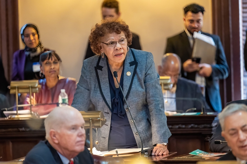 NJ lawmaker wants to cap rising tuition costs