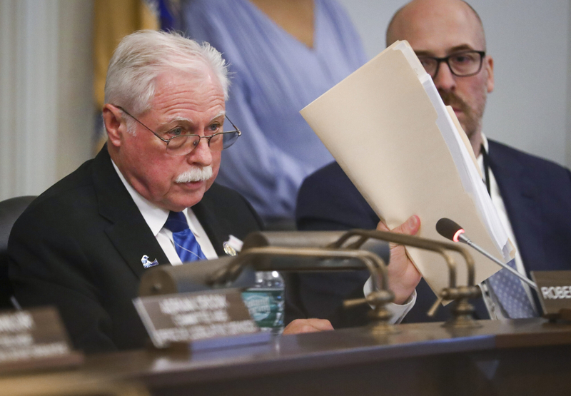 Committees approve bill aimed at power usage of data centers