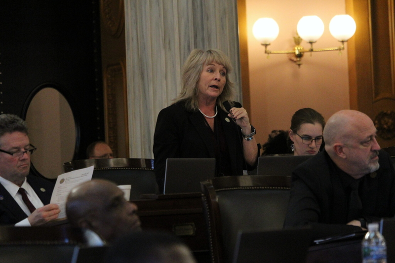 Ohio lawmakers send new Election Day deadline for absentee ballots law to governor