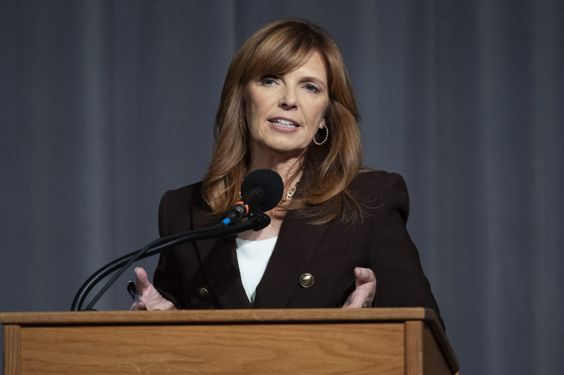 Donors, digs and Donald Trump: Attacks in Oregon gubernatorial debate underscore a close race