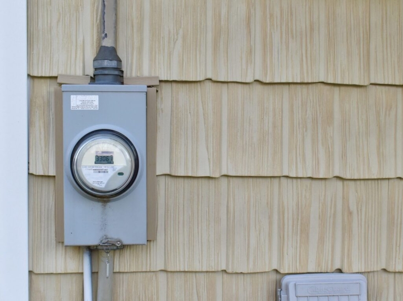 Consumers are unlikely to see any relief in gas and electric bills as utilities proposed more than $18 billion in rate hikes across the country over the first half of the year, according to a newly released report. (Photo by Dave Cummings/New Hampshire Bulletin)