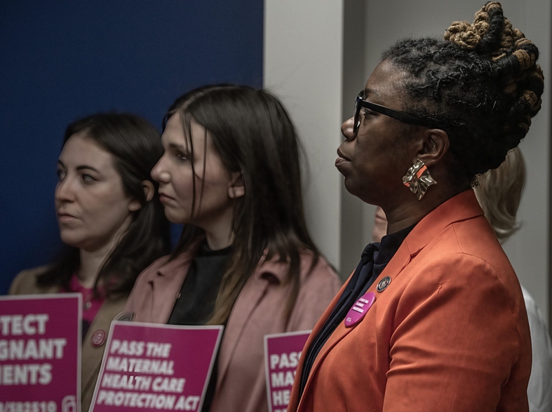 Tennessee lawmakers turn back restrictive abortion bill