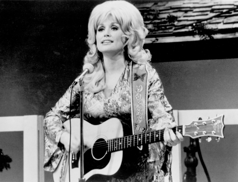 Tennessee’s Dolly Parton dies at 80 after a life of music and giving