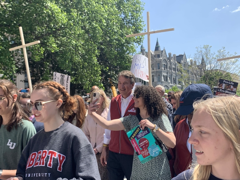 Youngkin vows to âprotect lifeâ as Supreme Court overturns right to abortion