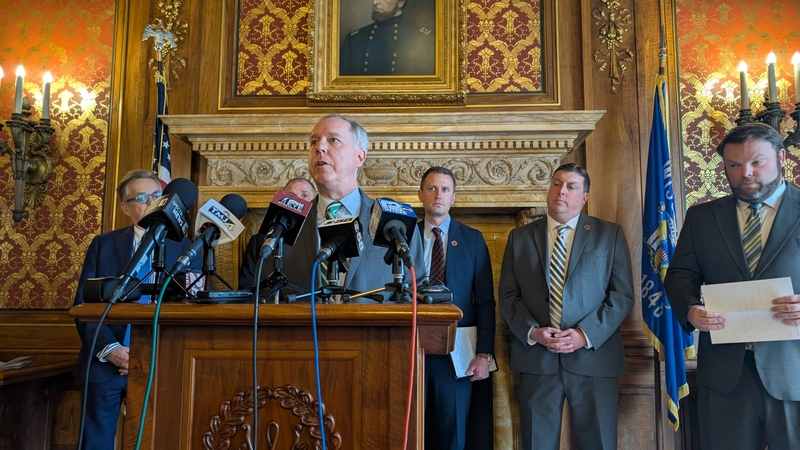 Senate passes postpartum Medicaid, while Assembly votes to restrict unemployment
