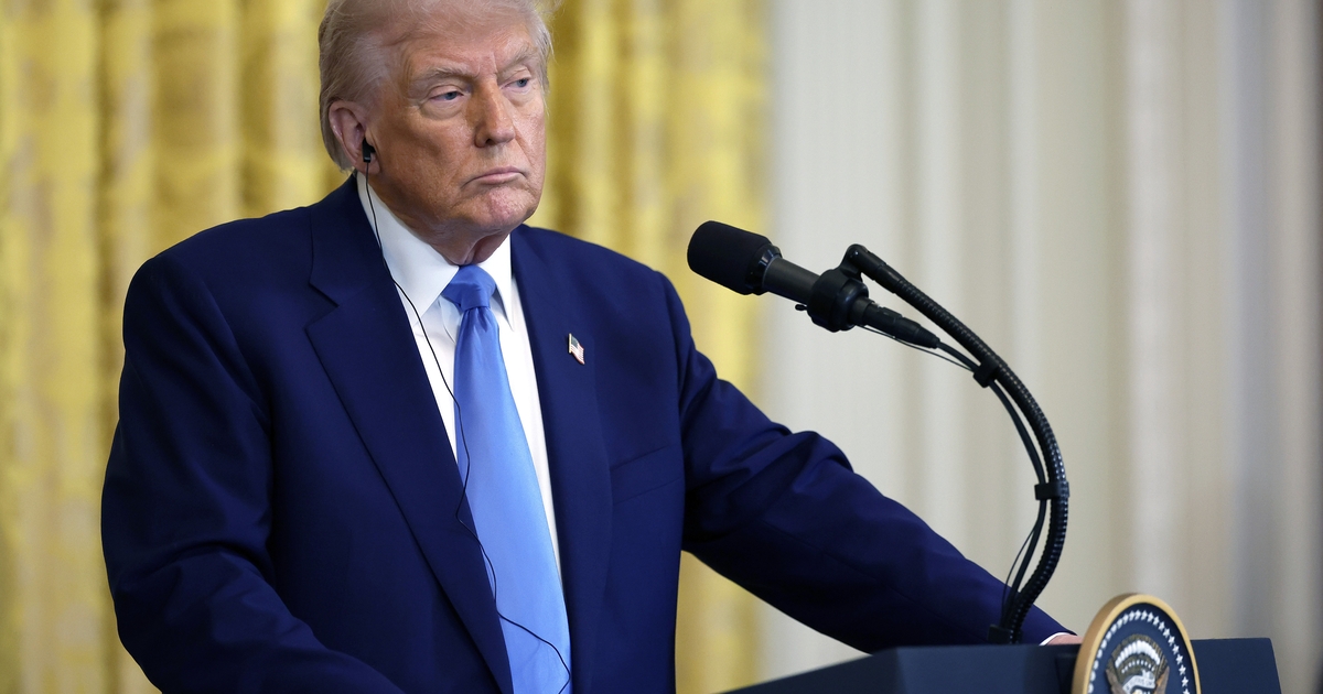 Trump signs bill requiring DOJ release of Epstein files | News From The ...