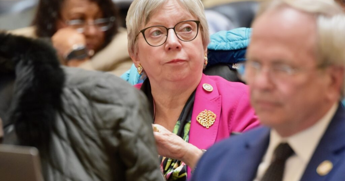 Resolution to expel Bouchat gets support, then gets sent to dead-end ...