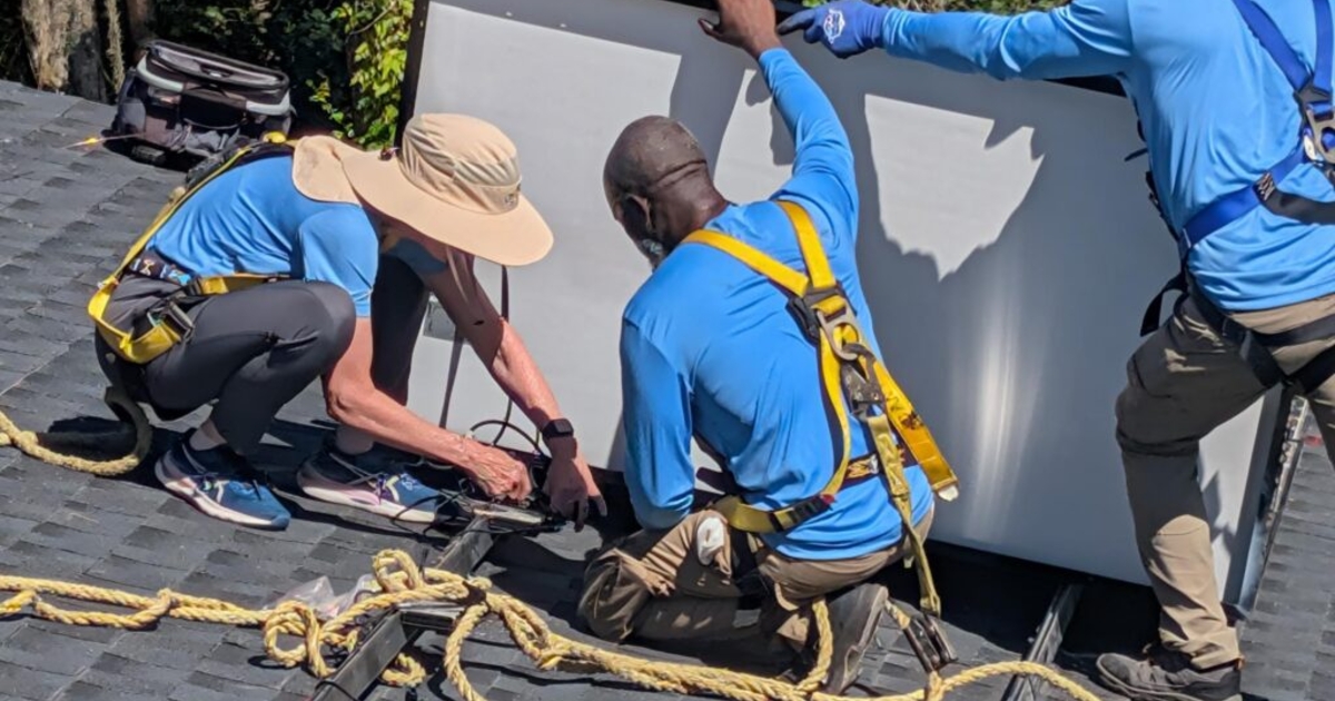 Gwen Graham spends a ‘workday’ helping to install solar panels | News ...