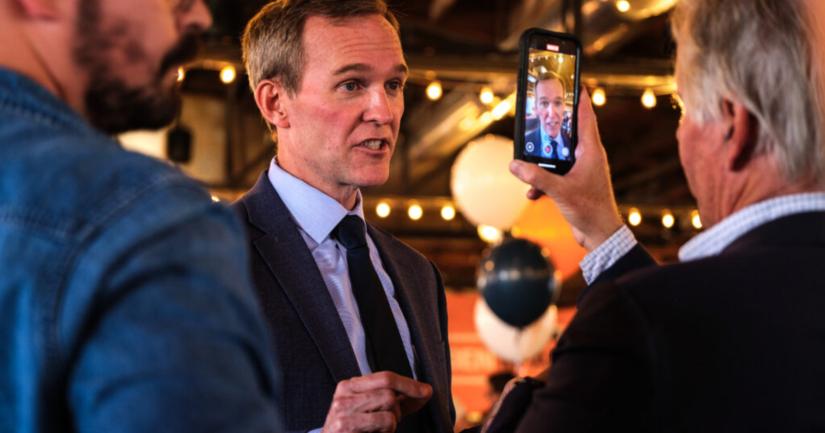 McAdams Leads Utah Primary in Newly Blue House District