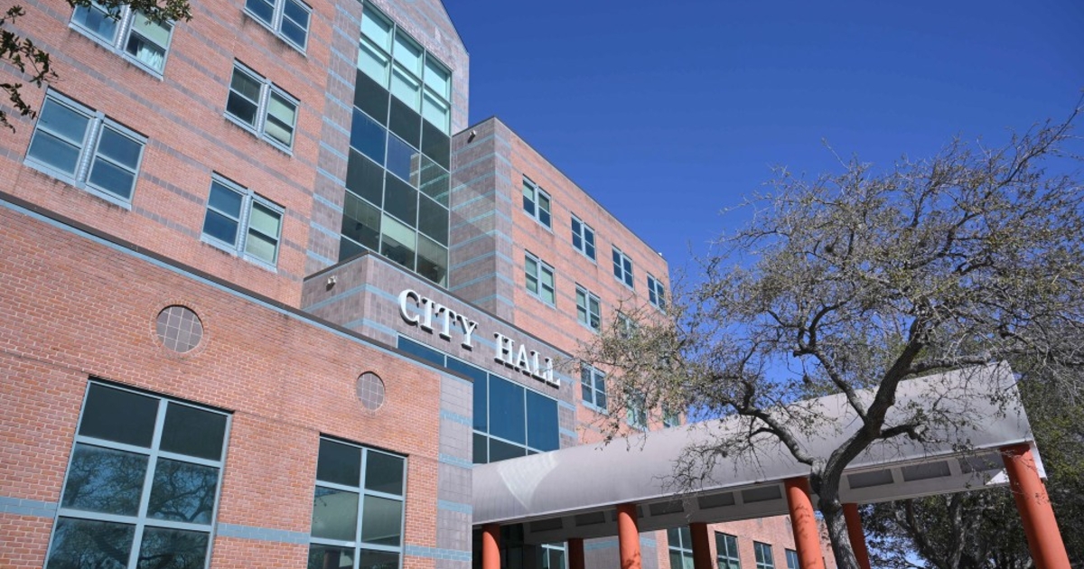 Corpus Christi delays action on plan to cut water use by 25% if ...
