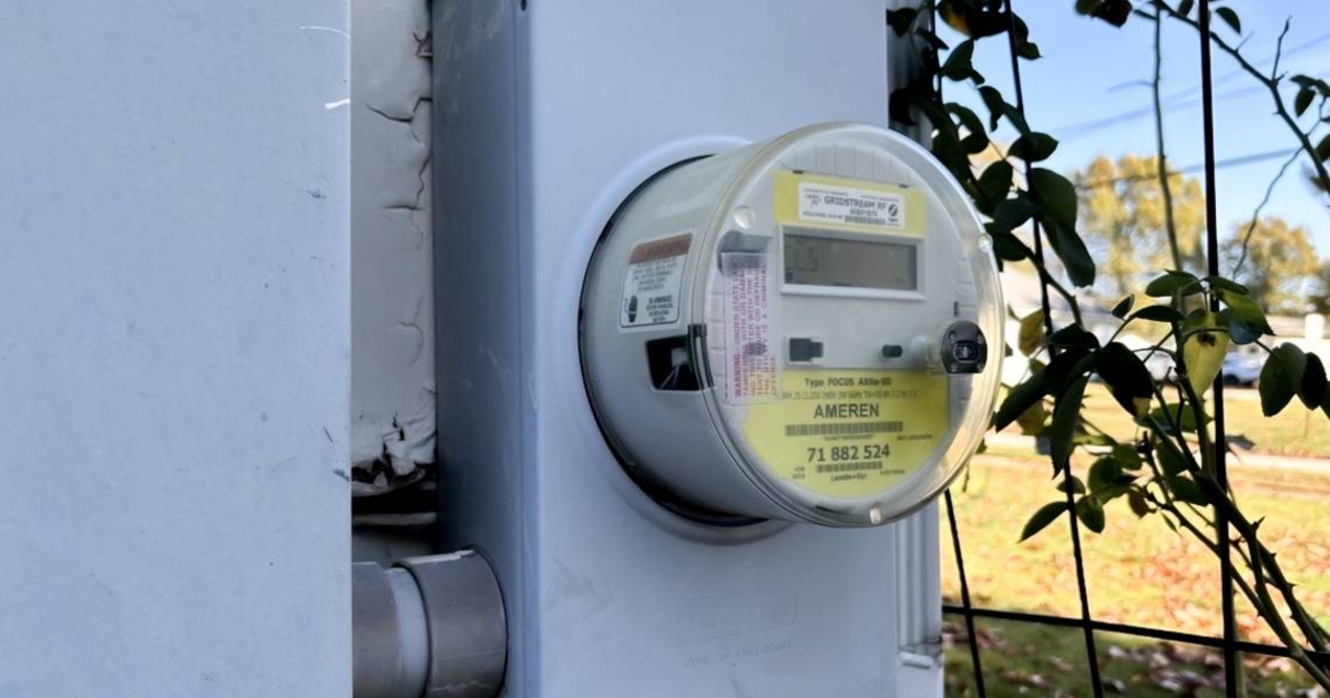 Pritzker signs legislation for energy bill transparency, utility ...